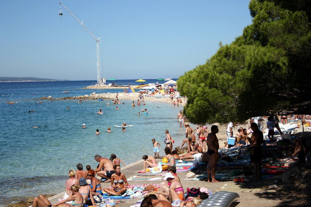 Apartments Mira Makarska Bilik gambar