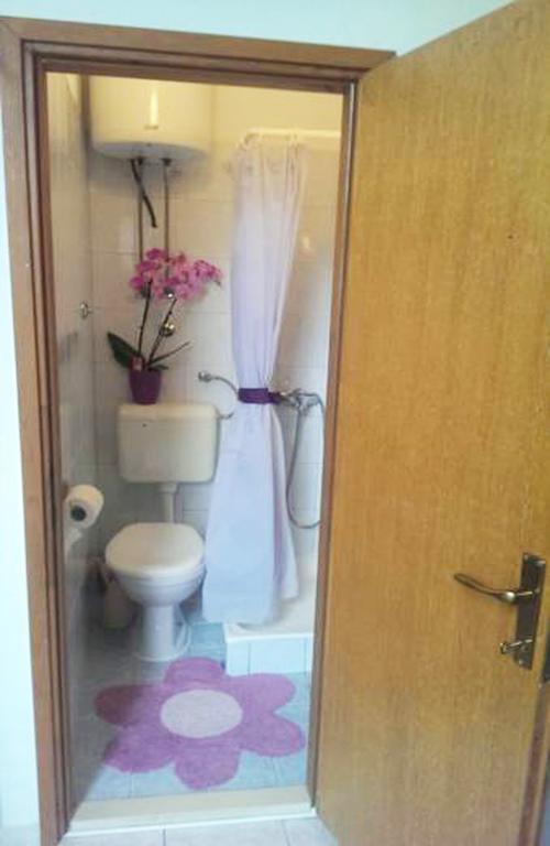 Apartments Mira Makarska Bilik gambar